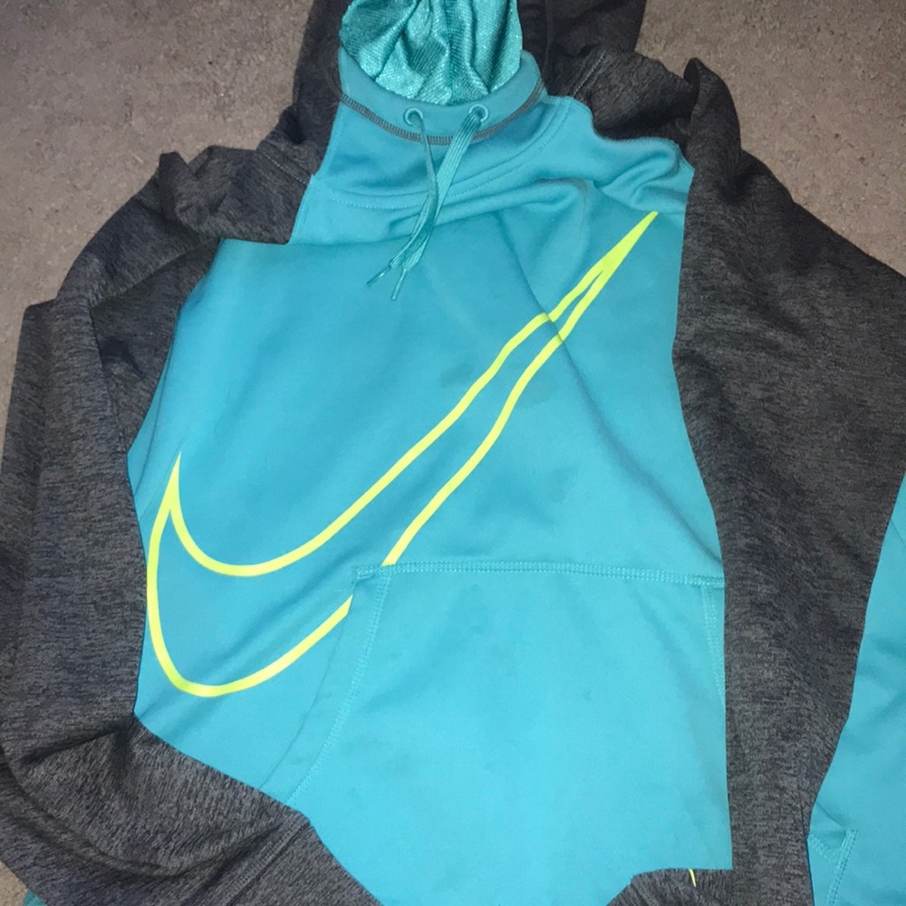 nike hoodie
